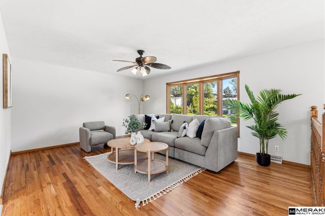 9441 Miami Street, Omaha, NE 68134
