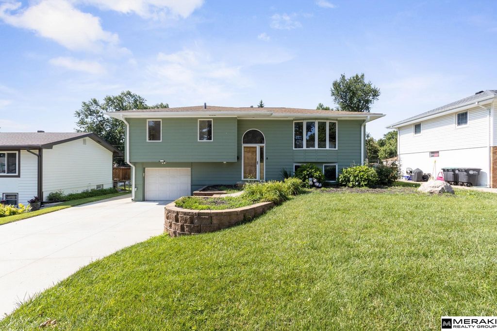 9441 Miami Street, Omaha, NE 68134