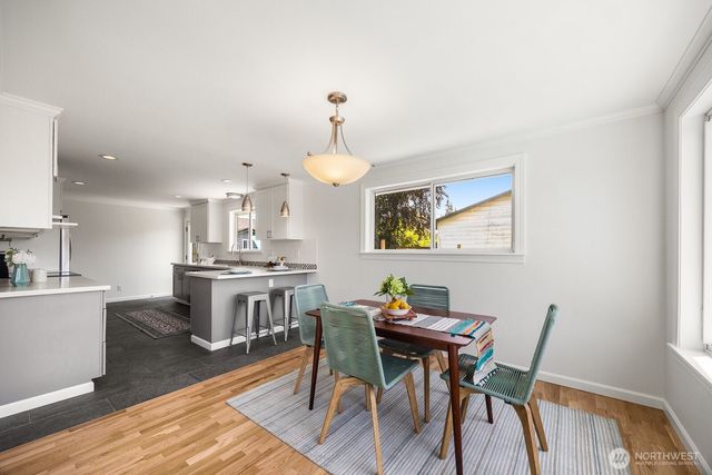 8132 208th Place SW, Edmonds, WA 98026