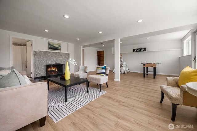 8132 208th Place SW, Edmonds, WA 98026
