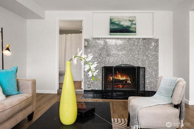 8132 208th Place SW, Edmonds, WA 98026