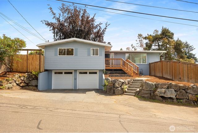 8132 208th Place SW, Edmonds, WA 98026