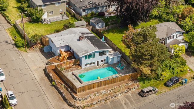 8132 208th Place SW, Edmonds, WA 98026