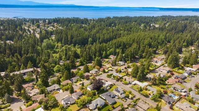8132 208th Place SW, Edmonds, WA 98026
