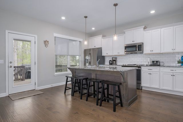 534 Evans Dr, Tullahoma, TN 37388
