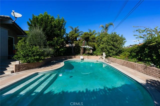 704 N Poplar, Montebello, CA 90640