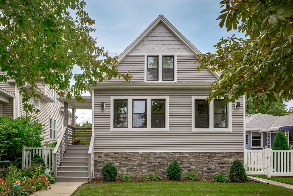 7642 Adams Street, Forest Park, IL 60130