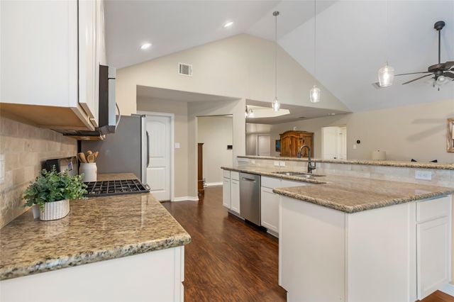 735 Broad Ripple Drive, Houston, TX 77336