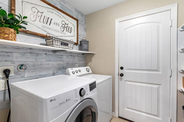 735 Broad Ripple Drive, Houston, TX 77336