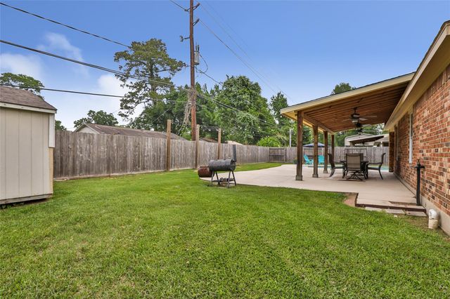 735 Broad Ripple Drive, Houston, TX 77336