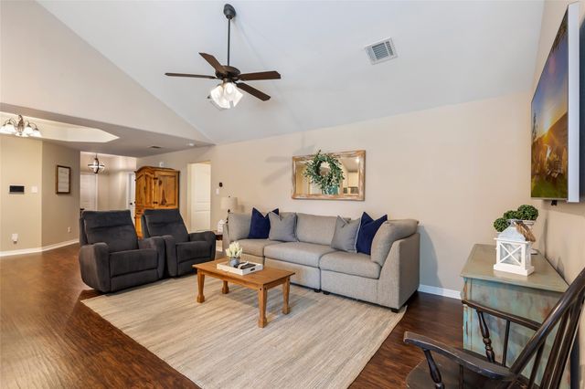735 Broad Ripple Drive, Houston, TX 77336