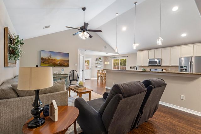 735 Broad Ripple Drive, Houston, TX 77336