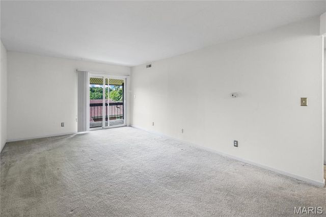 1984 Green Glen Drive 301, Kirkwood, MO 63122