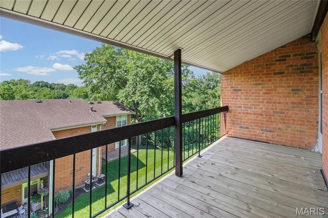 1984 Green Glen Drive 301, Kirkwood, MO 63122