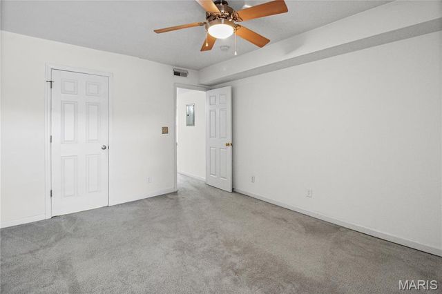 1984 Green Glen Drive 301, Kirkwood, MO 63122