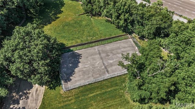 1984 Green Glen Drive 301, Kirkwood, MO 63122