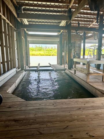 1125 Four Point Rd, Dulac, LA 70353