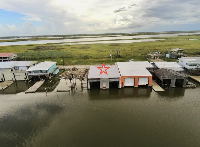 1125 Four Point Rd, Dulac, LA 70353