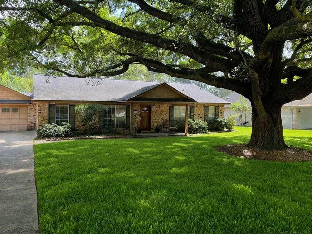 30706 Mckinney Drive, Tomball, TX 77375