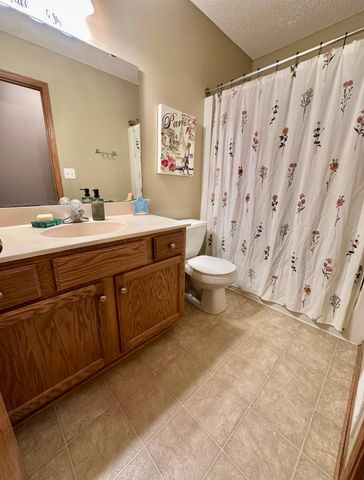 23582 Eidelweiss Street NW, Saint Francis, MN 55070