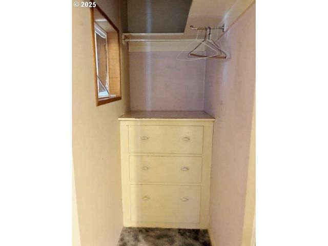 913 Nw ELLIS Ave, Pendleton, OR 97801