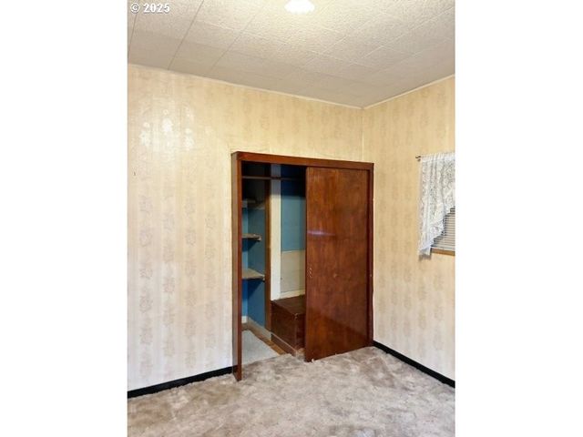 913 Nw ELLIS Ave, Pendleton, OR 97801