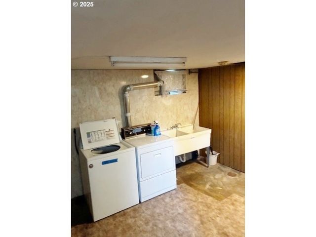 913 Nw ELLIS Ave, Pendleton, OR 97801