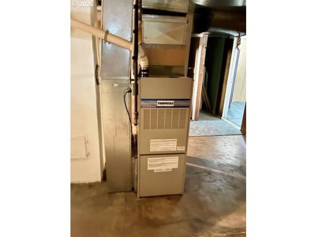 913 Nw ELLIS Ave, Pendleton, OR 97801