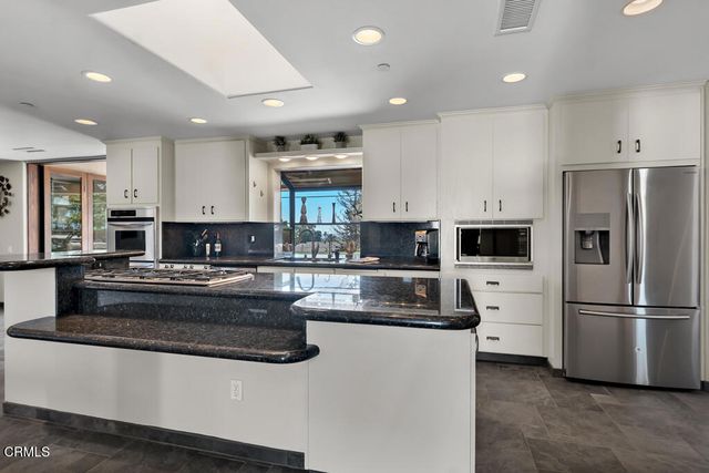 3181 Goldenspur Drive, Camarillo, CA 93010
