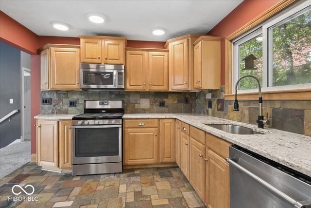 921 E Main Street, Greenfield, IN 46140