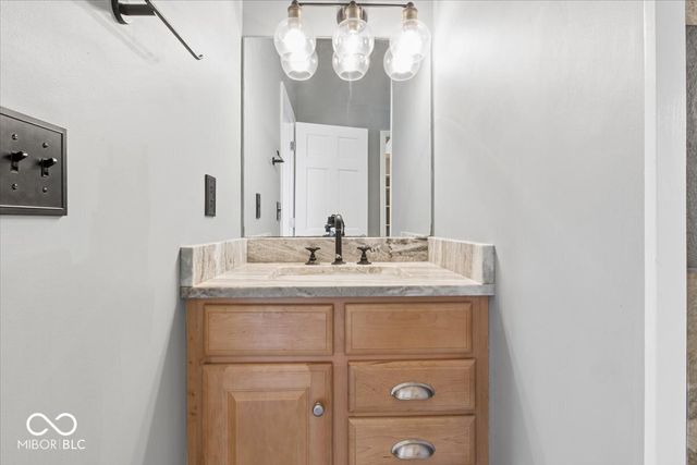 921 E Main Street, Greenfield, IN 46140