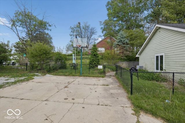 921 E Main Street, Greenfield, IN 46140
