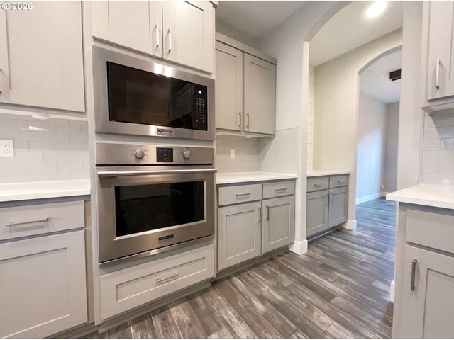 11712 Nw 15TH Ave, Vancouver, WA 98685