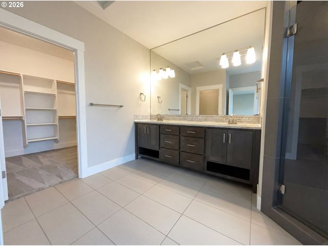 11712 Nw 15TH Ave, Vancouver, WA 98685