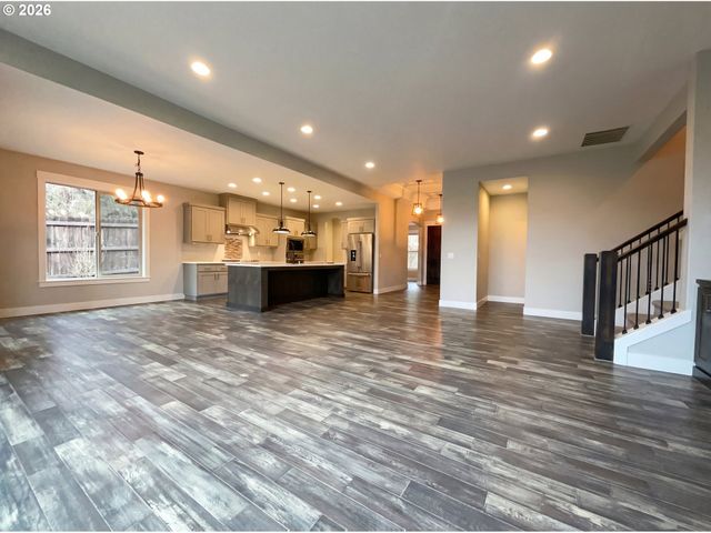 11712 Nw 15TH Ave, Vancouver, WA 98685