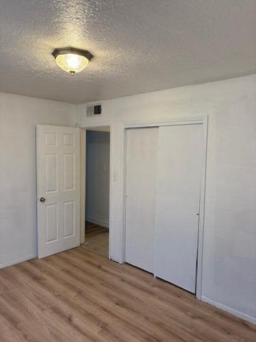 10203 Del Rey Road SW, Albuquerque, NM 87121