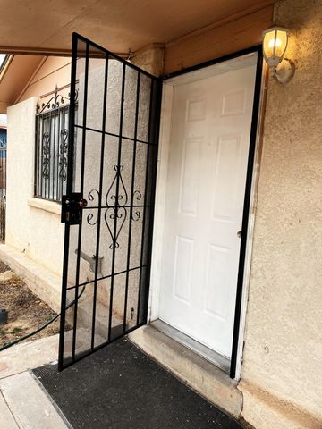 10203 Del Rey Road SW, Albuquerque, NM 87121