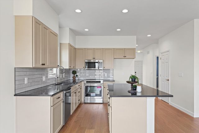 4 Foxtrot Lane, Monticello, IL 61856