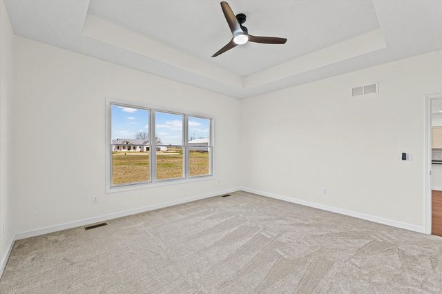 4 Foxtrot Lane, Monticello, IL 61856