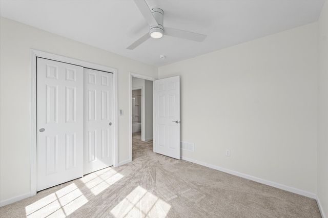 4 Foxtrot Lane, Monticello, IL 61856