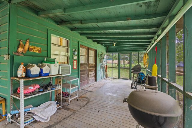 110 Lake Front Court, Pottsboro, TX 75076