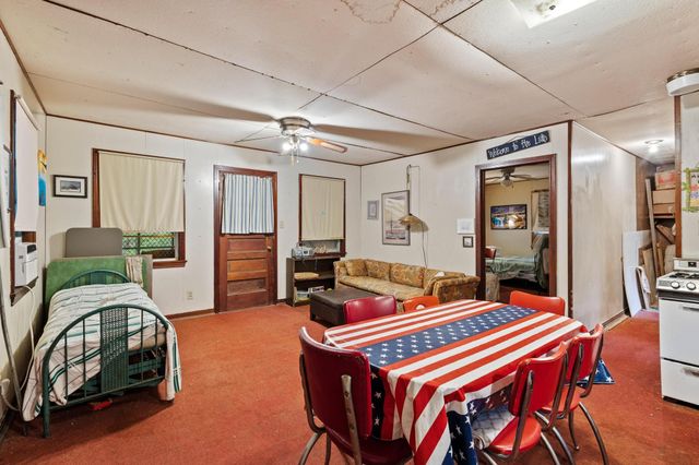 110 Lake Front Court, Pottsboro, TX 75076