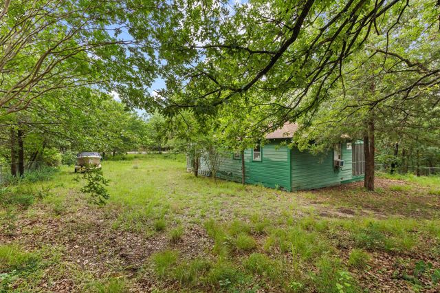 110 Lake Front Court, Pottsboro, TX 75076