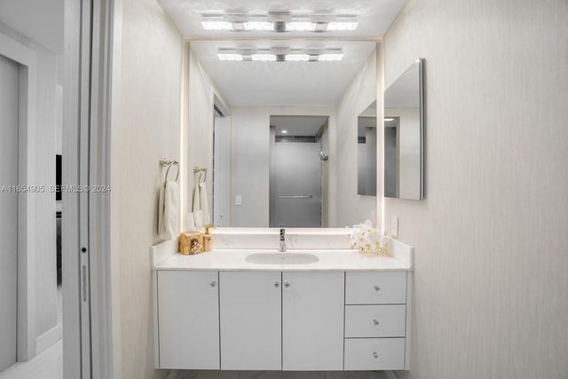 10203 Collins Avenue 801, Bal Harbour, FL 33154