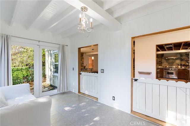 2305 Sugarloaf Drive, Agoura Hills, CA 91301
