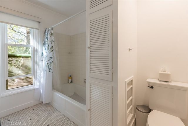 2305 Sugarloaf Drive, Agoura Hills, CA 91301