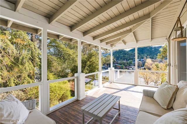 2305 Sugarloaf Drive, Agoura Hills, CA 91301