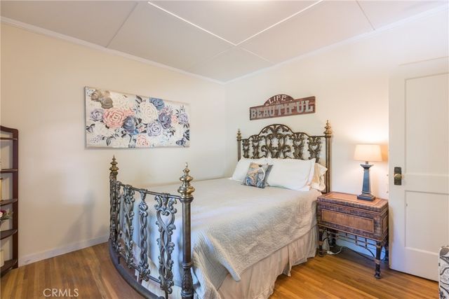 2305 Sugarloaf Drive, Agoura Hills, CA 91301