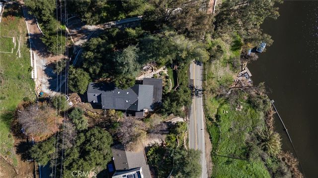 2305 Sugarloaf Drive, Agoura Hills, CA 91301