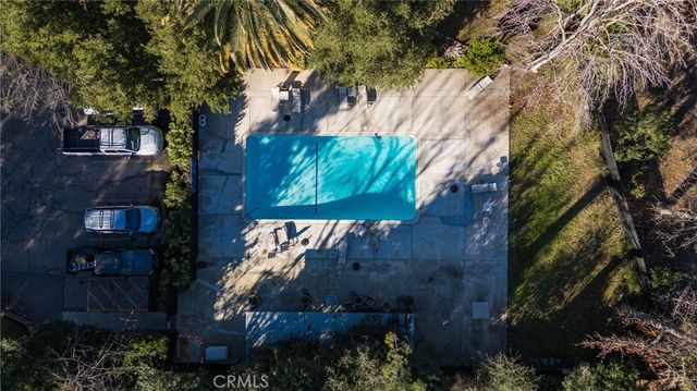 2305 Sugarloaf Drive, Agoura Hills, CA 91301